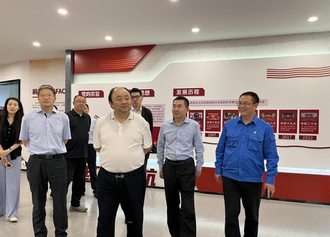 北京国资公司党委书记、董事长岳鹏调研鸿运国际海宁扩建项目